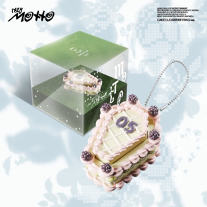 ITZY-12th Mini Album Motto (CAKE CLICKER KEYRING Ver.)